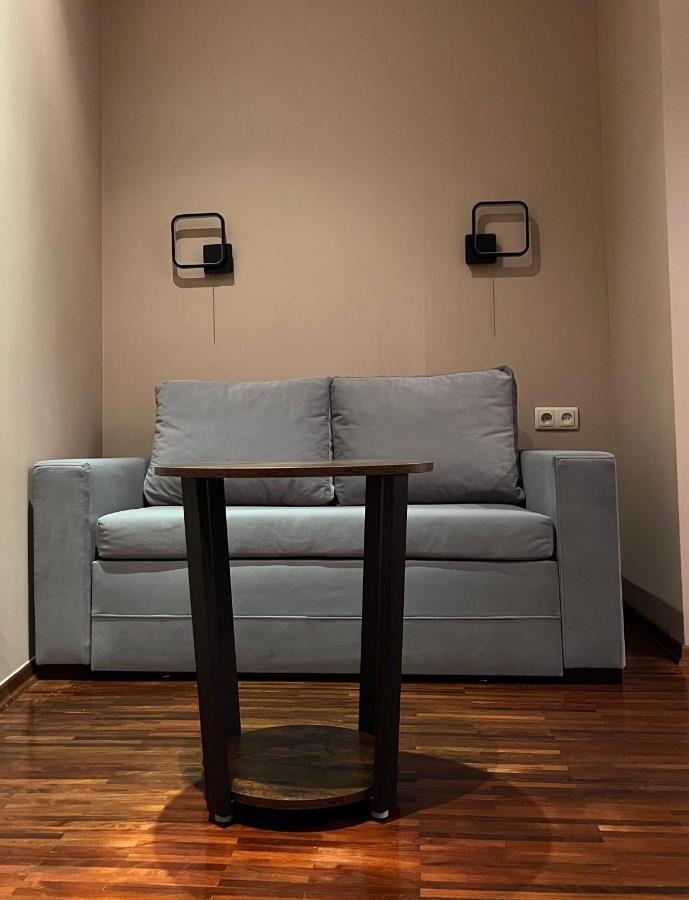 Center Apartment *